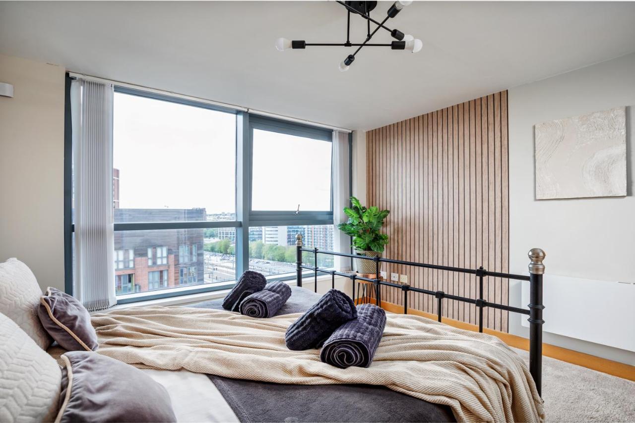 Leeds Most Stunning Penthouse! - Sleeps 8 Leilighet Eksteriør bilde
