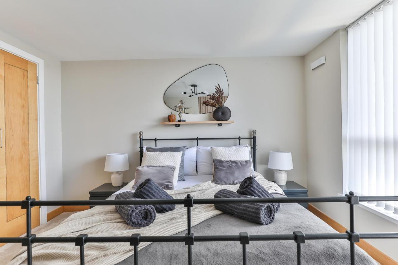 Leeds Most Stunning Penthouse! - Sleeps 8 Leilighet Eksteriør bilde
